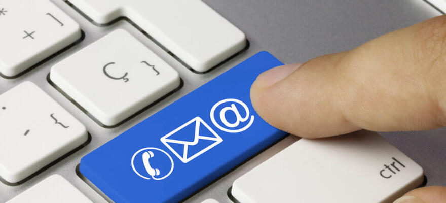 Restons en contact !
